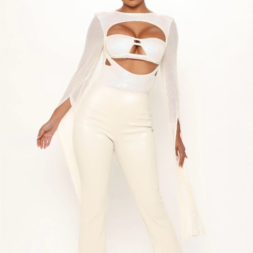 Fashion Nova That Glimmer Glow Sequin Bodysuit